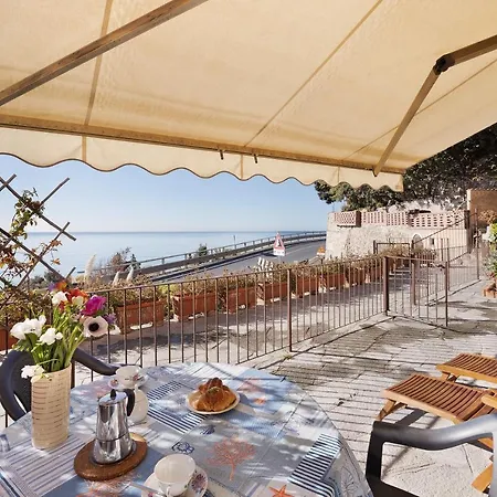 Magnifica Vista Mare Appartement *